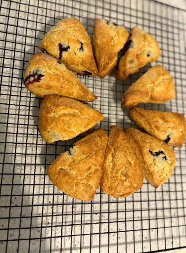 10 Blueberry Scones